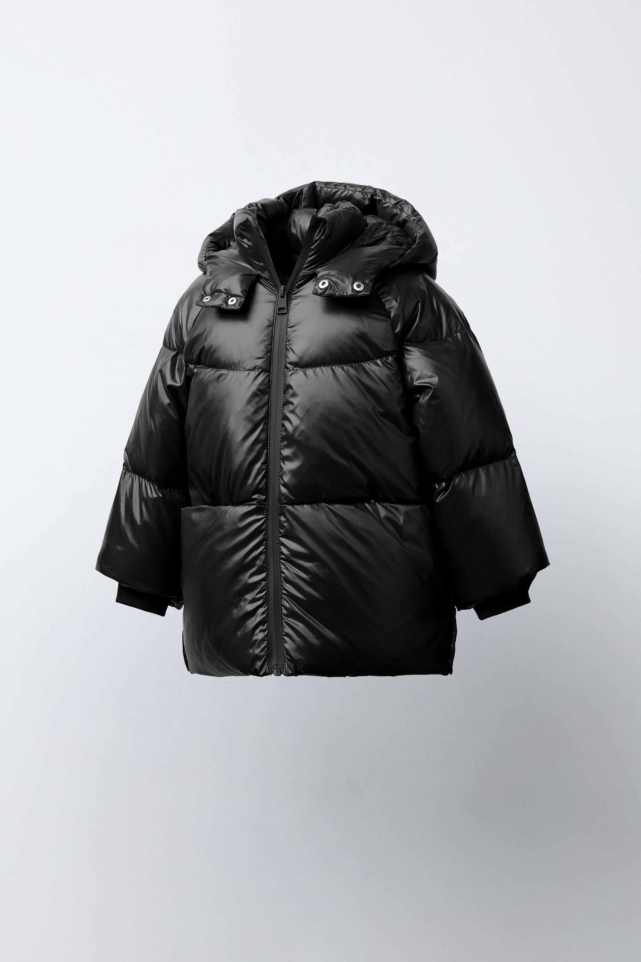 WATER REPELLENT AND WIND RESISTANT DOWN PUFFER COAT